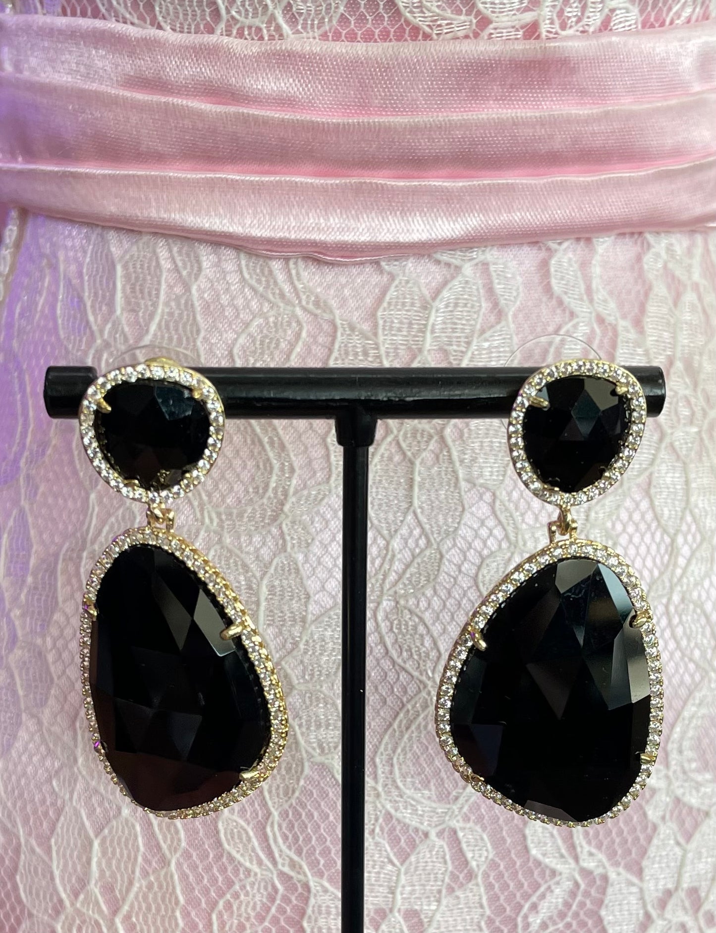 Abstract Black Oval Cats Eye Earring